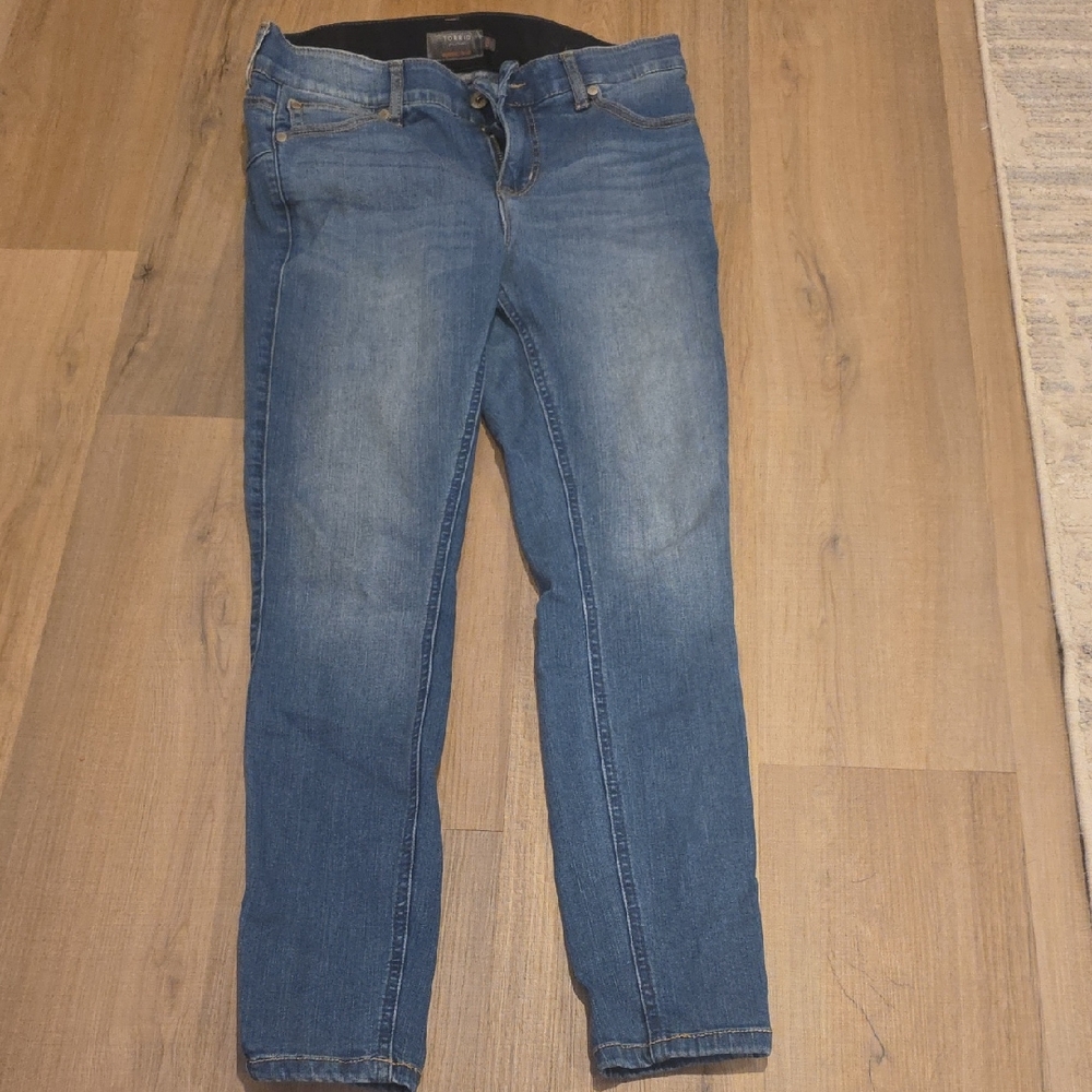 NWOT - Torrid Women's Blue Skinny Jeans